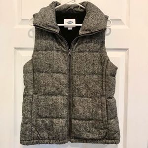 Ladies Old Navy Grey and Black Puffer Vest